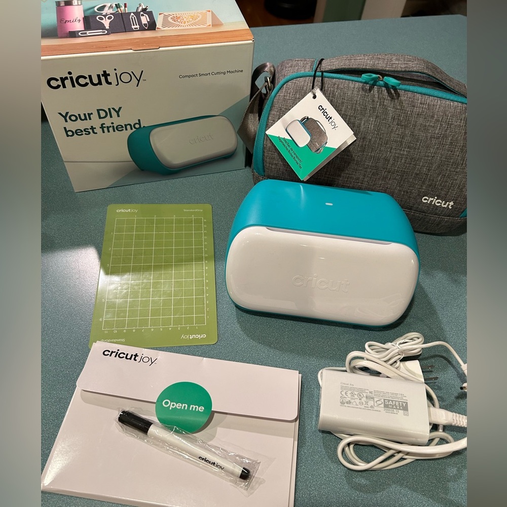 Cricut Joy and Tote Bag Bundle